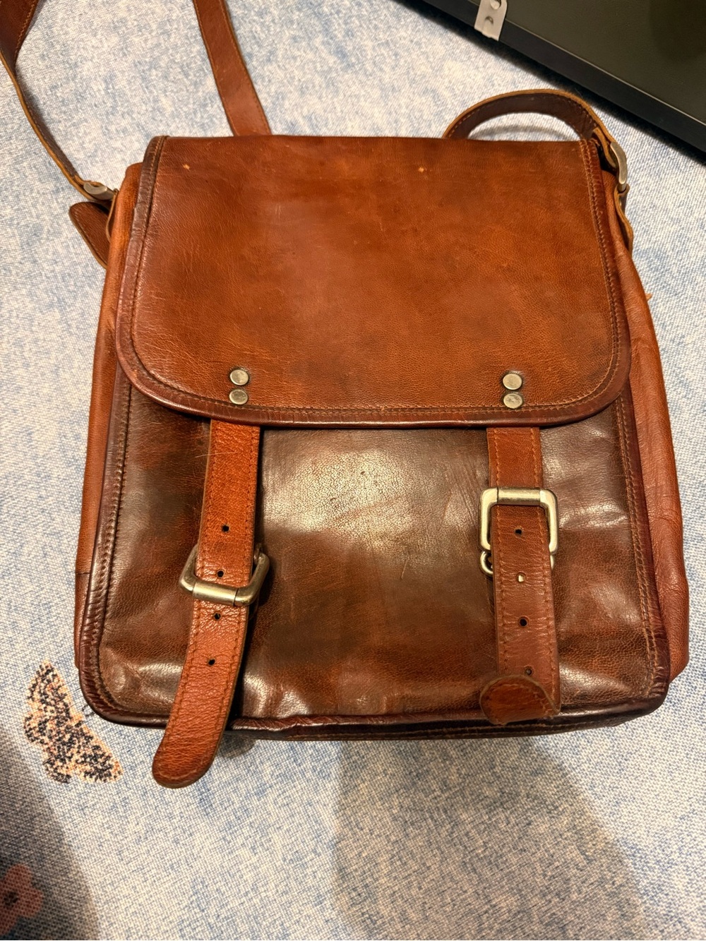 Source Unknown Tan-Brown Leather Messenger Bag